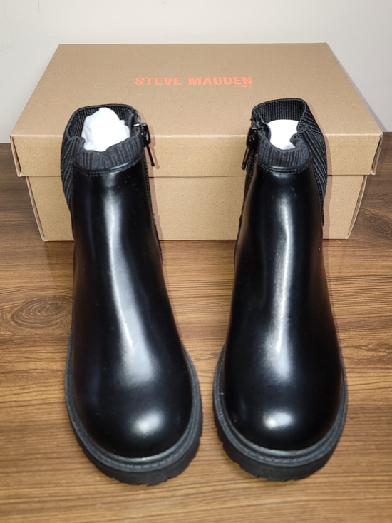 Steve Madden Other - Steve Madden Kids Strling Black Boot with Side Zip - Size 11 Little Kids